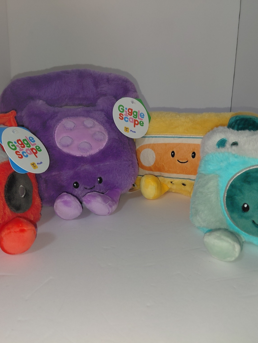 Lot of 4 Target Exclusive Gigglescape Retro Electronic Plush Toys w/ Tags